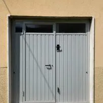 porte basculante coibentate telo doppia lamiera serrmetall nave brescia