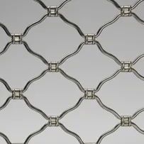 Serranda avvolgibile a maglia tondino pieno per vetrina negozio Serrmetall Brescia.